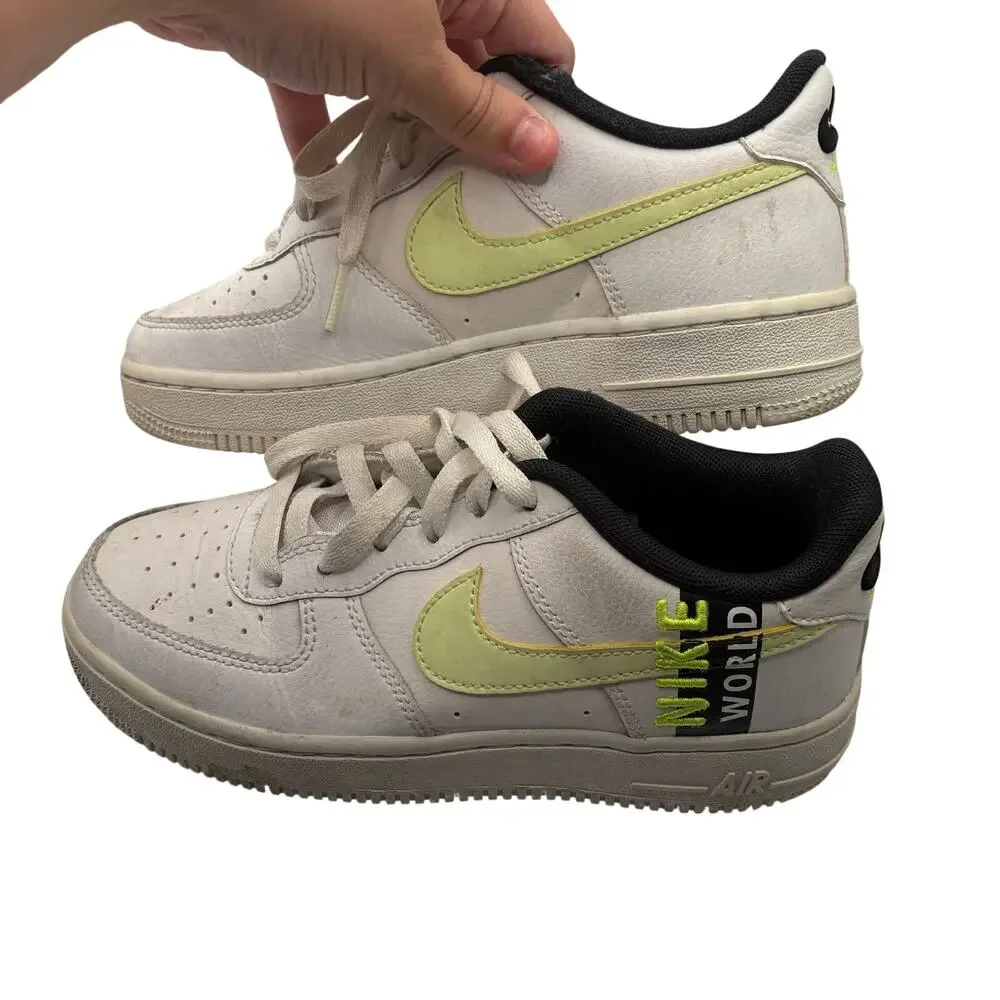 Nike Air Sneakers 4 White Classic Athletic Casual Low Top Shoes White Green Prep
